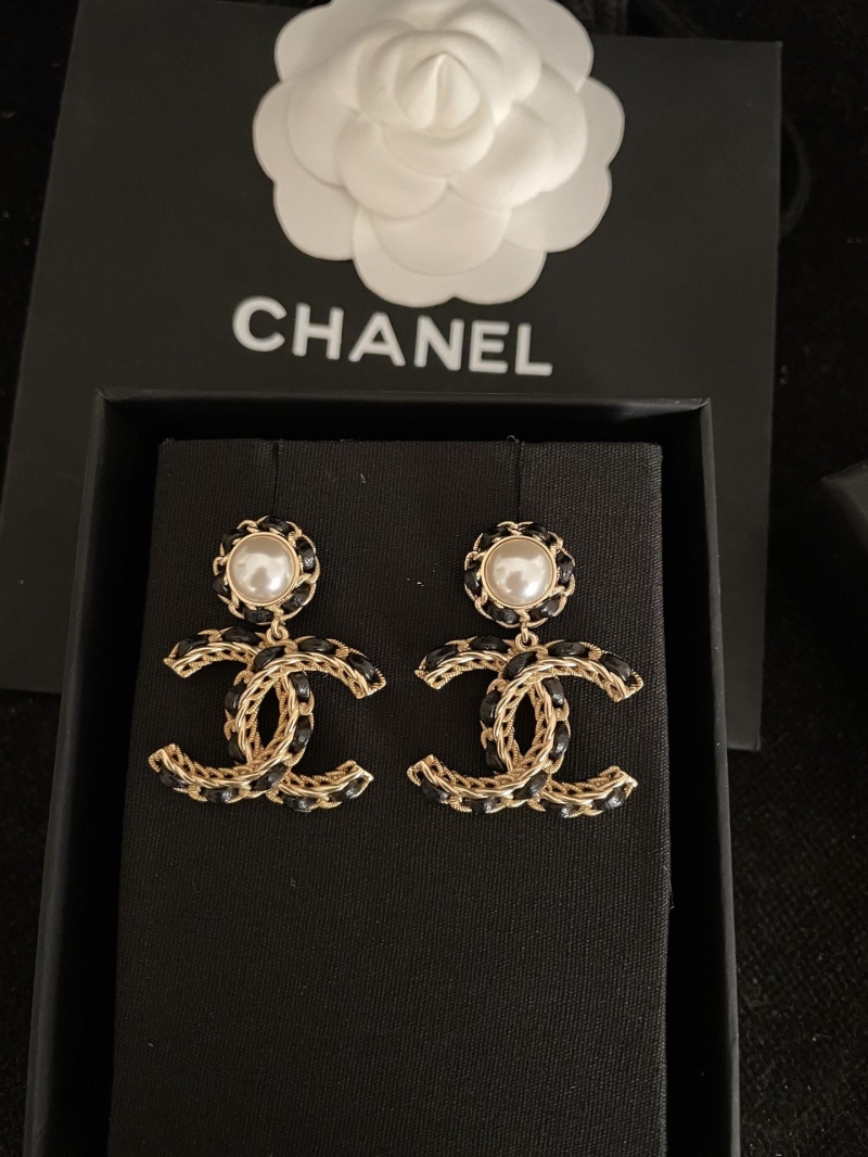 Ch**el earrings